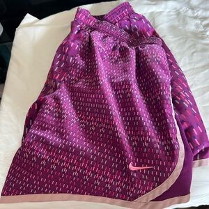 🦩 WOMENS NIKE SHORTS🦩